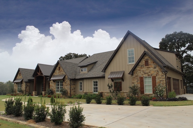 Contemporary transitional country manor in East Texas, by Trent Williams Construction Management