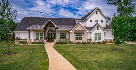 2018 Parade of Homes entry by Trent Williams Construction 2018 Parade of Homes entry by Trent Williams Construction